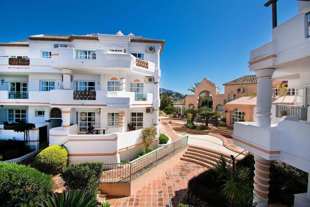 Spectacular Apartment In Matchroom Country Club Fuengirola Eksteriør billede
